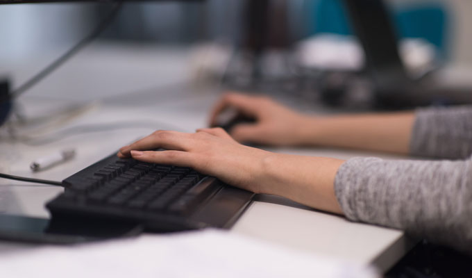 企业建设高端网站时需要注意哪些常规问题